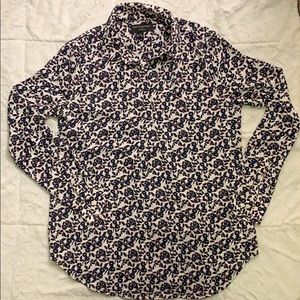 Banana Republic XS Long Sleeve Boyfriend Fit Top.